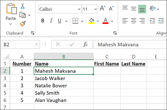 Une feuille de calcul Excel avec les noms complets des personnes.