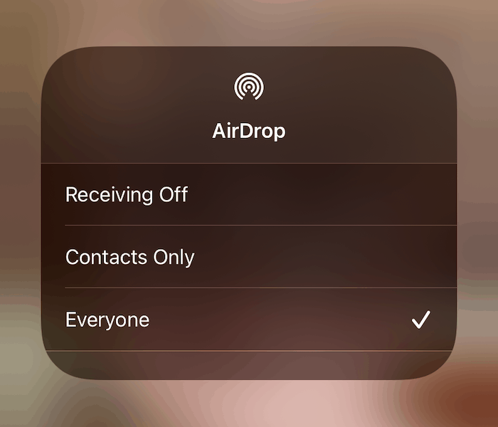 Choisir l'option Tout le monde sur iOS.