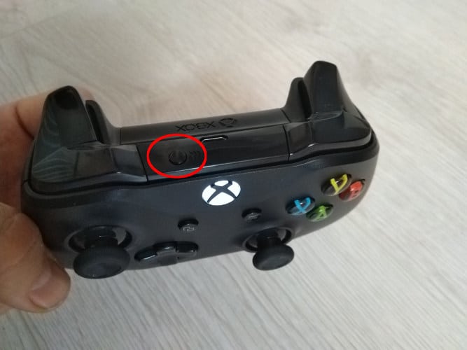 connecter-xbox-one-controller-android-pairing-button