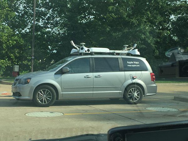 apple-maps-van