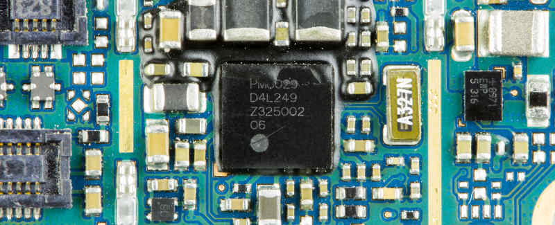 lg-p710-optimus-l7-ii-qualcomm-pm8029-on-principal-printed-circuit-board